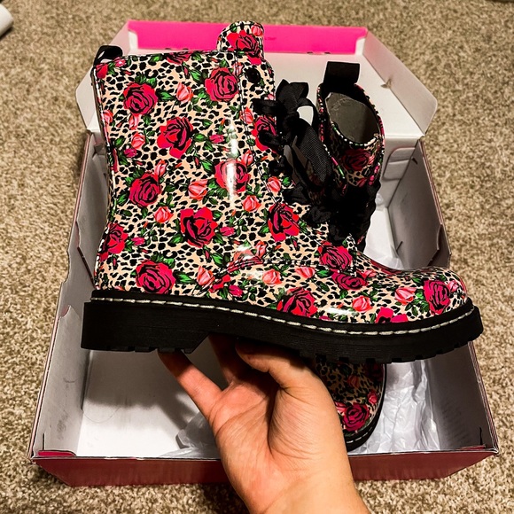 Torrid x Betsey Johnson Leopard Rose Combat Boots - Picture 8 of 10